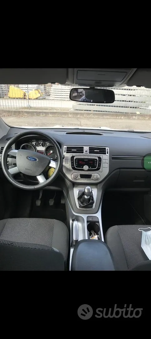 Ford Kuga 2011 photo 5