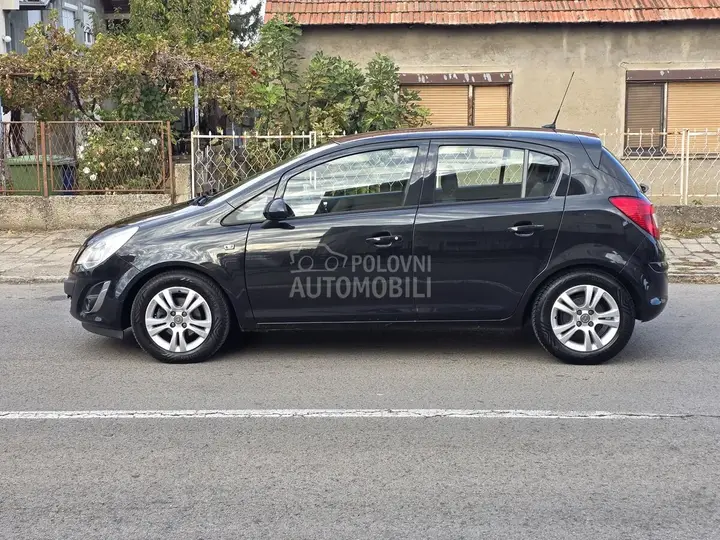Opel Corsa D 2013 photo 4
