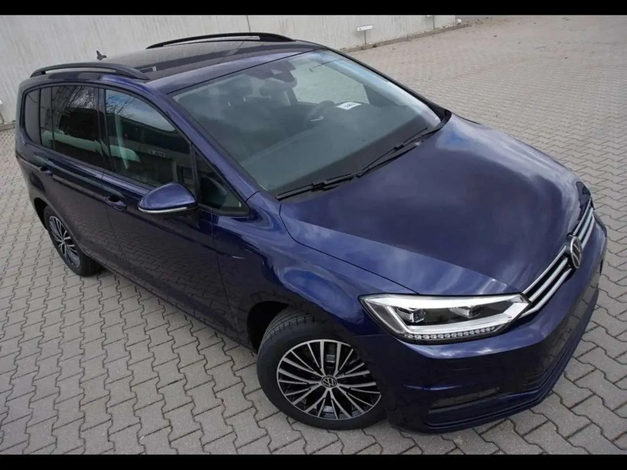 Volkswagen Touran 2025 photo 4