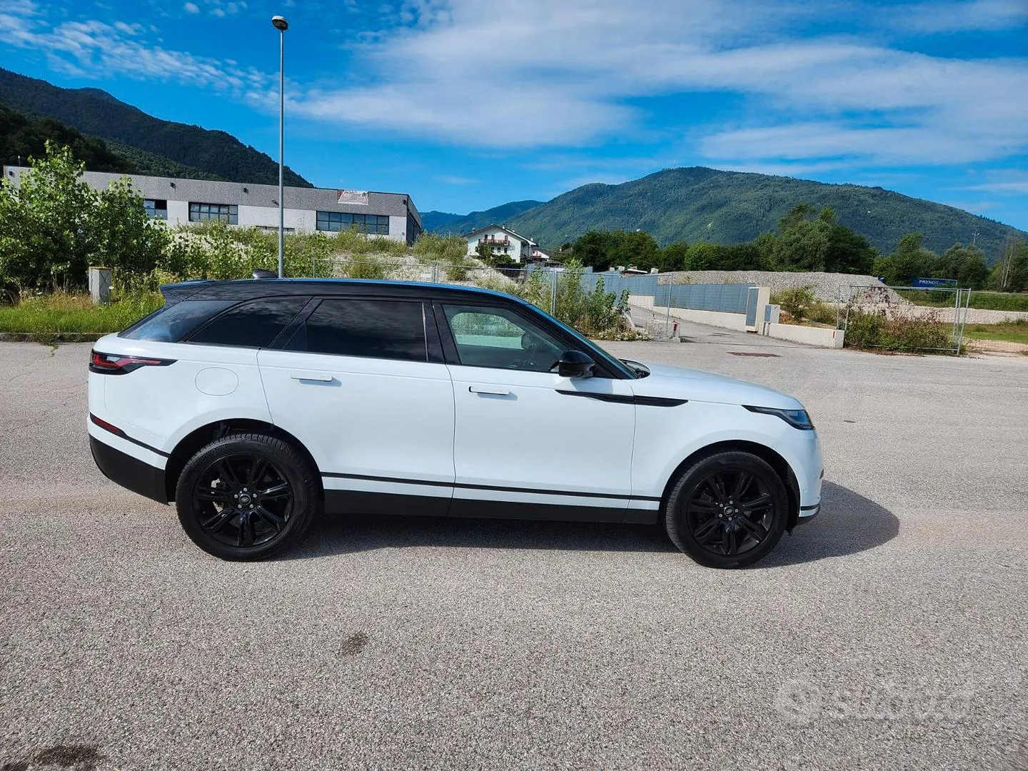 Land Rover Velar