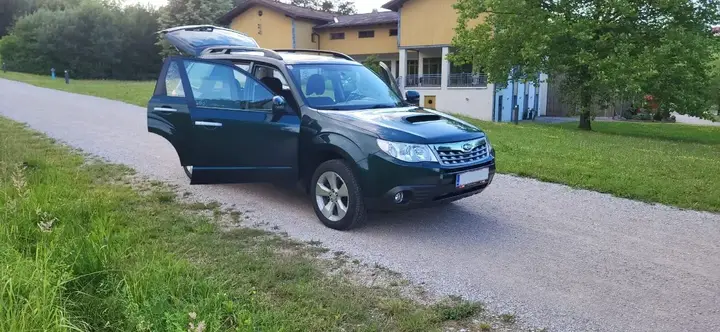 Subaru Forester 2012 photo 3
