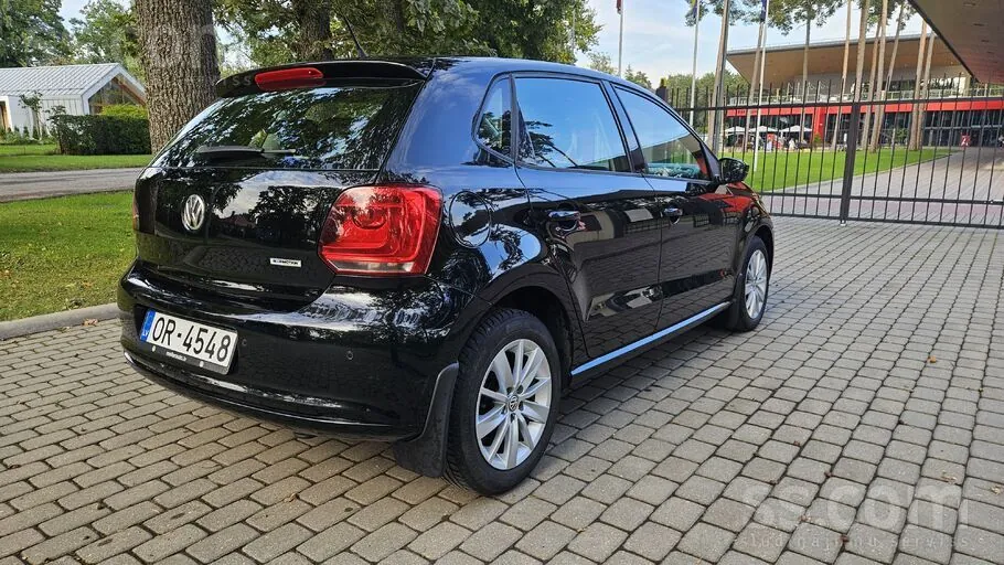 Volkswagen Polo 2011 photo 4