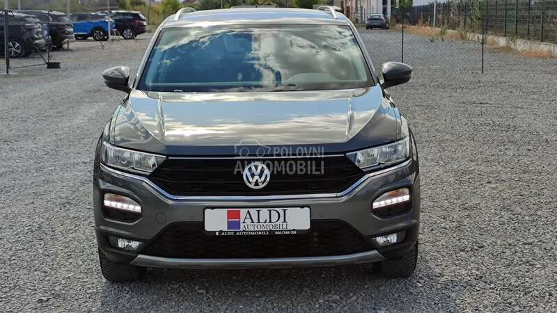 Volkswagen T-Roc 2020 photo 2