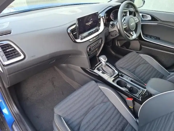 Kia Xceed 2026 photo 5
