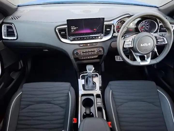 Kia Xceed 2026 photo 3