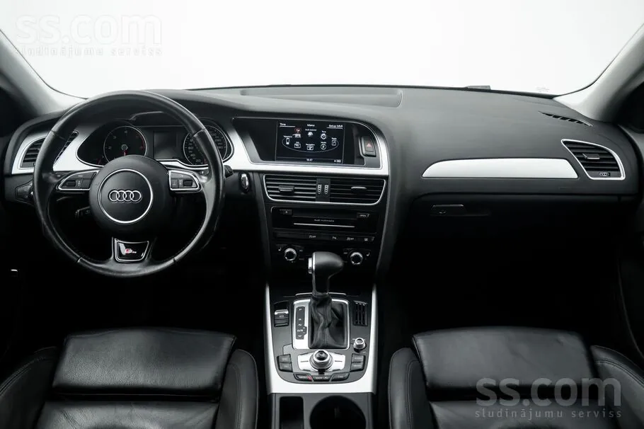 Audi A4 2015 photo 2
