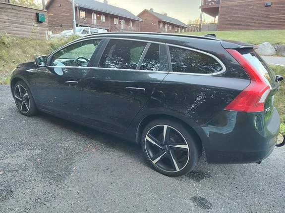 Volvo V60 2012 photo 3