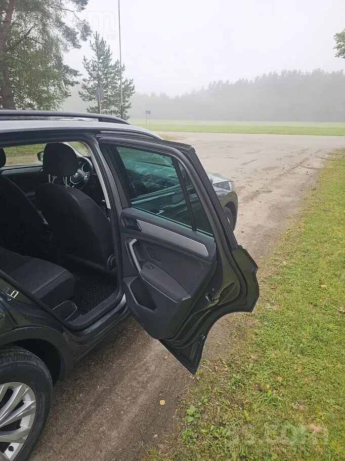 Volkswagen Tiguan 2018 photo 2
