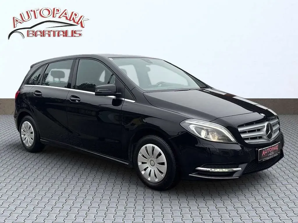 Mercedes-Benz B-Class 2014 photo 2