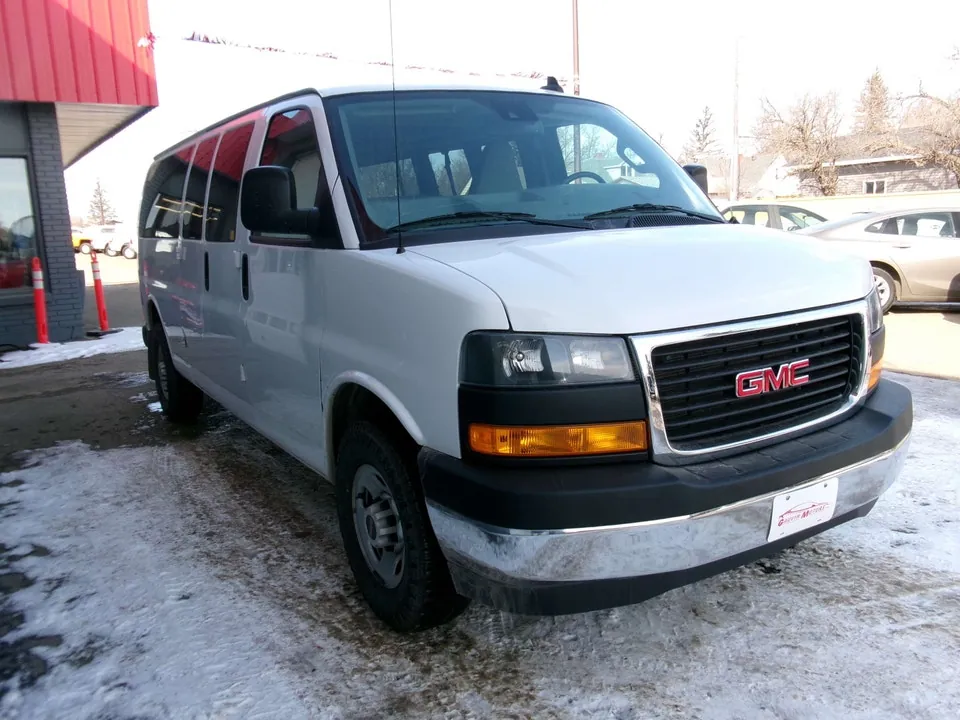 GMC Savana 2021 photo 4