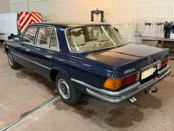 Mercedes-Benz 289 1977 photo 3
