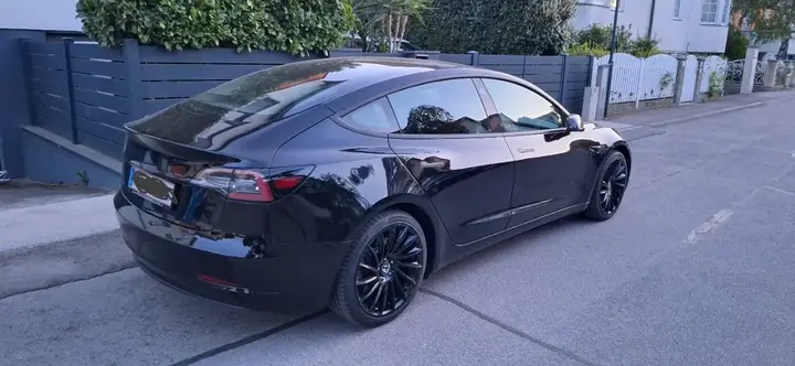 Tesla Model 3 2019 photo 3