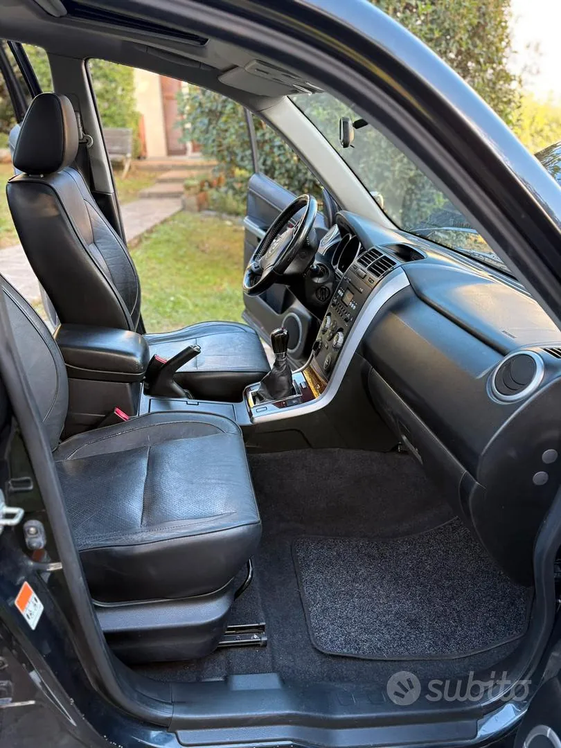 Suzuki Grand Vitara 2006 photo 4