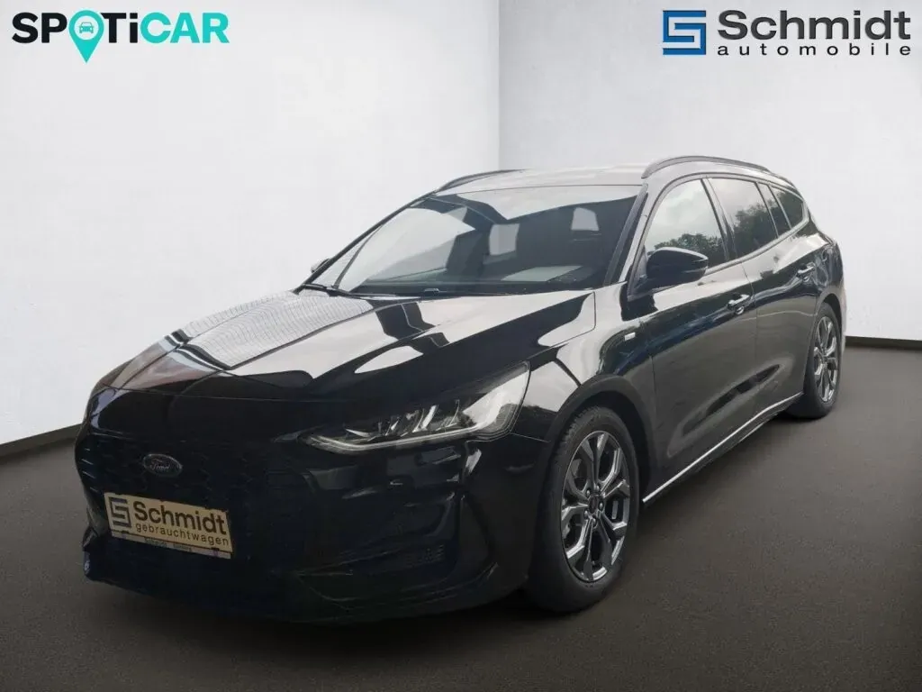 Ford Focus 2024 photo 2