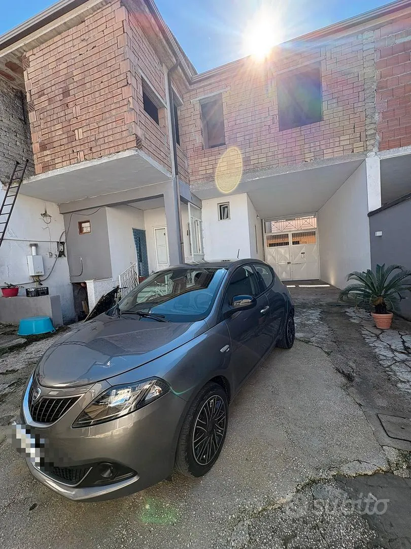 Lancia Ypsilon 2022 photo 3