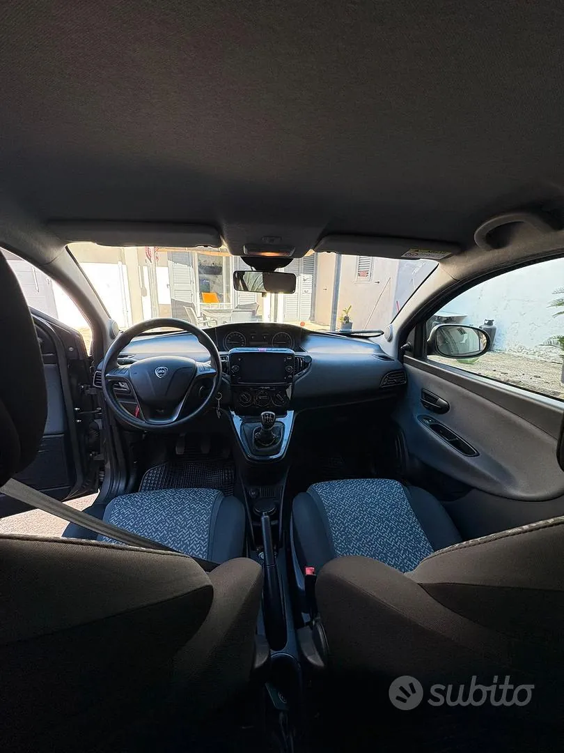 Lancia Ypsilon 2022 photo 4