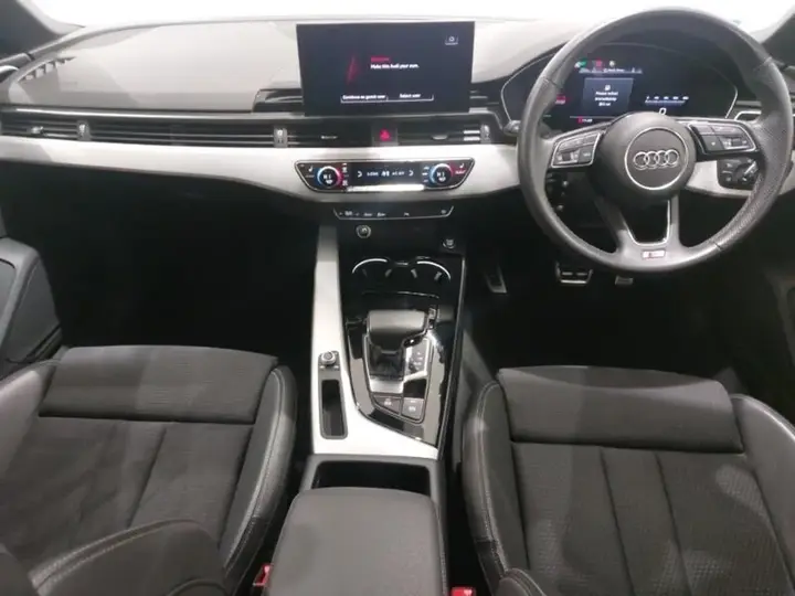 Audi A4 2023 photo 3