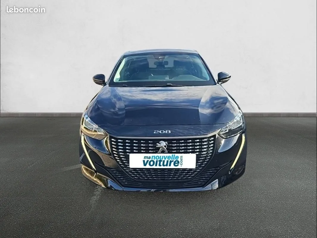 Peugeot 208 2023 photo 2