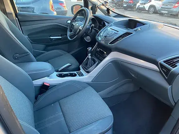 Ford C-Max 2011 photo 5