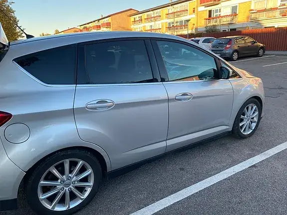 Ford C-Max 2011 photo 4