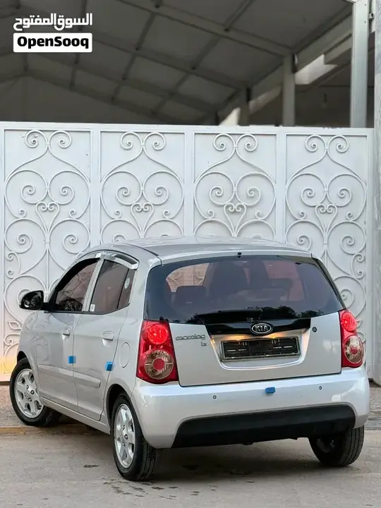 Kia Picanto 2010 photo 2