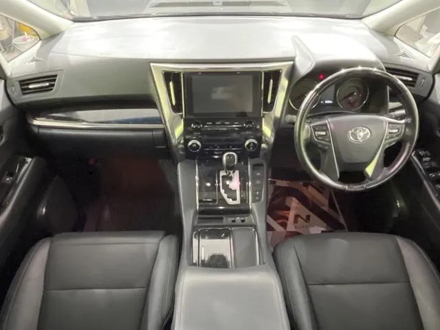 Toyota Alfaord 2020 photo 2