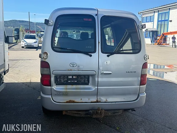 Toyota Hiace 2007 photo 5