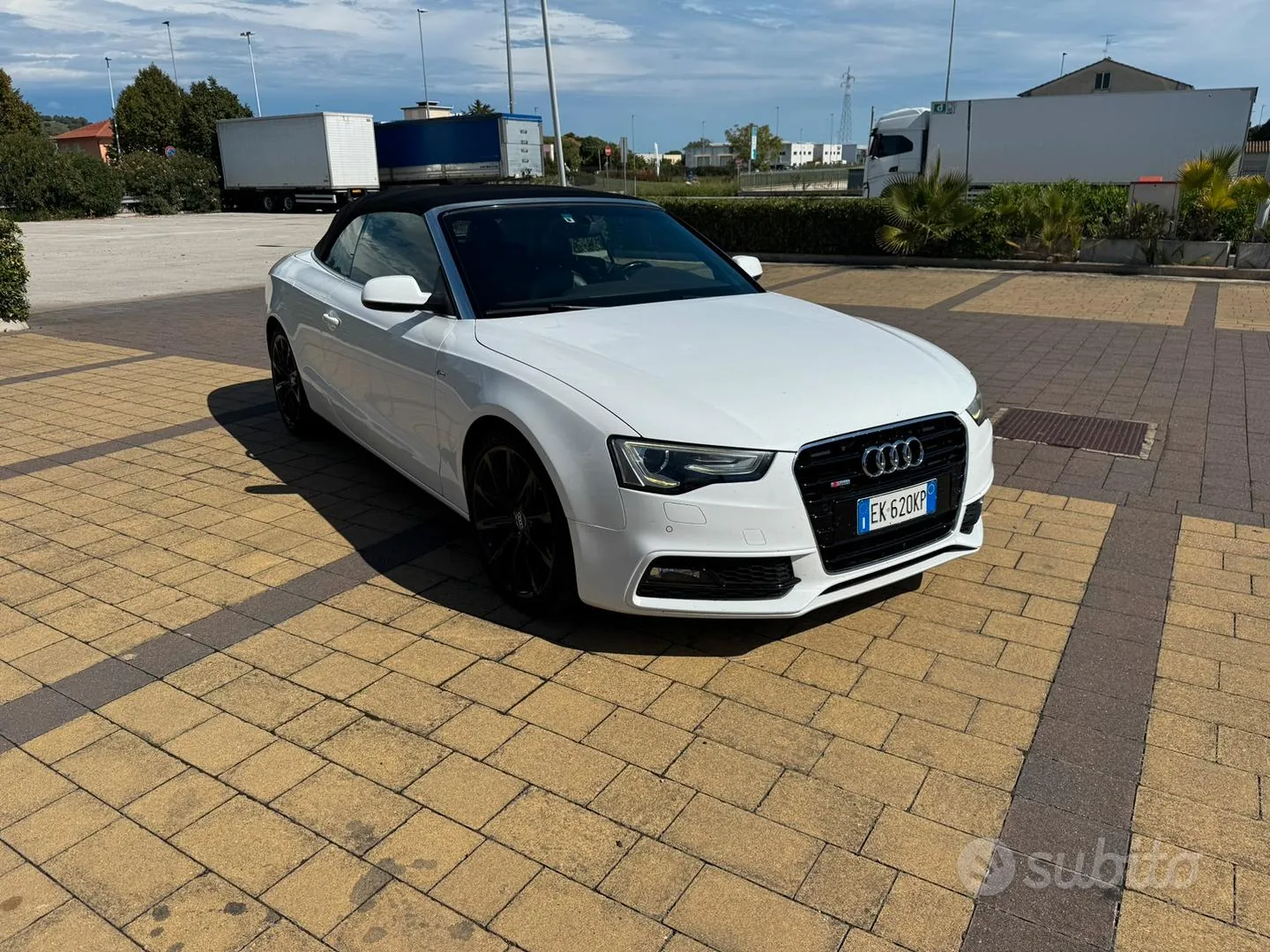 Audi A5 Cabrio 2012 photo 4