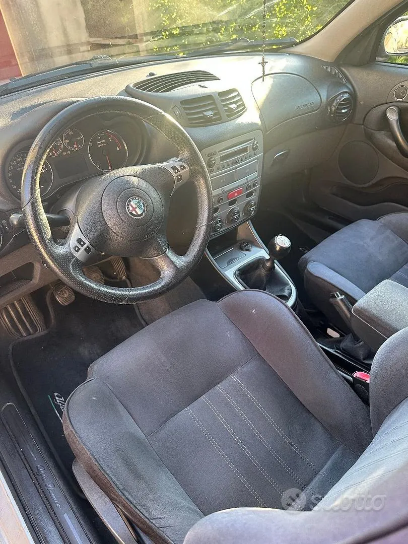 Alfa Romeo 147 2006 photo 5