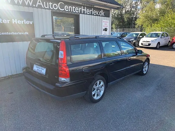 Volvo V70 2004 photo 3