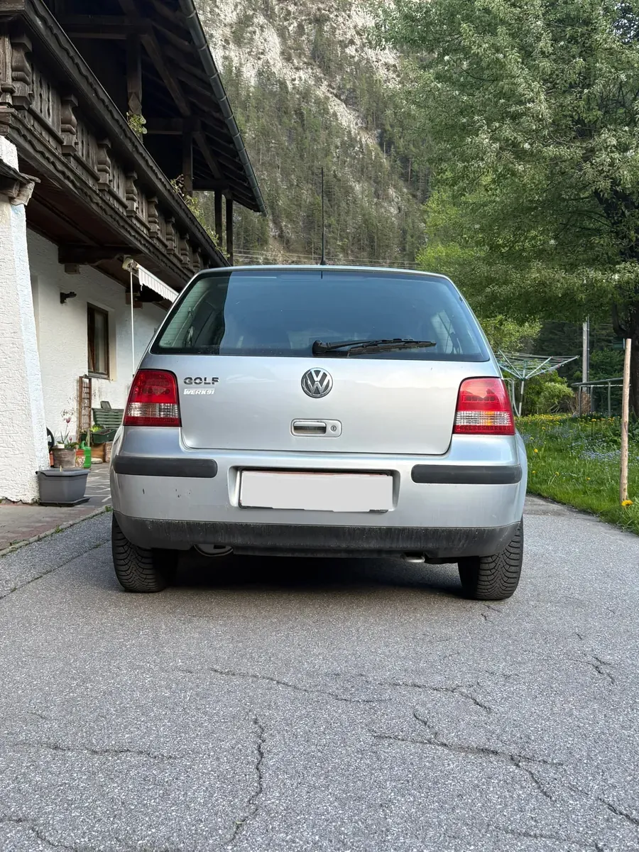 Volkswagen Golf 2002 photo 2