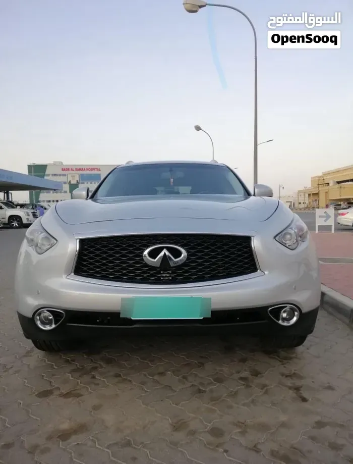 Infiniti Qx70 2017 photo 2