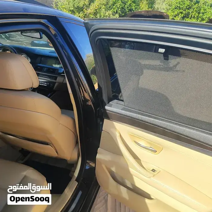 BMW 5 Series 2012 photo 2