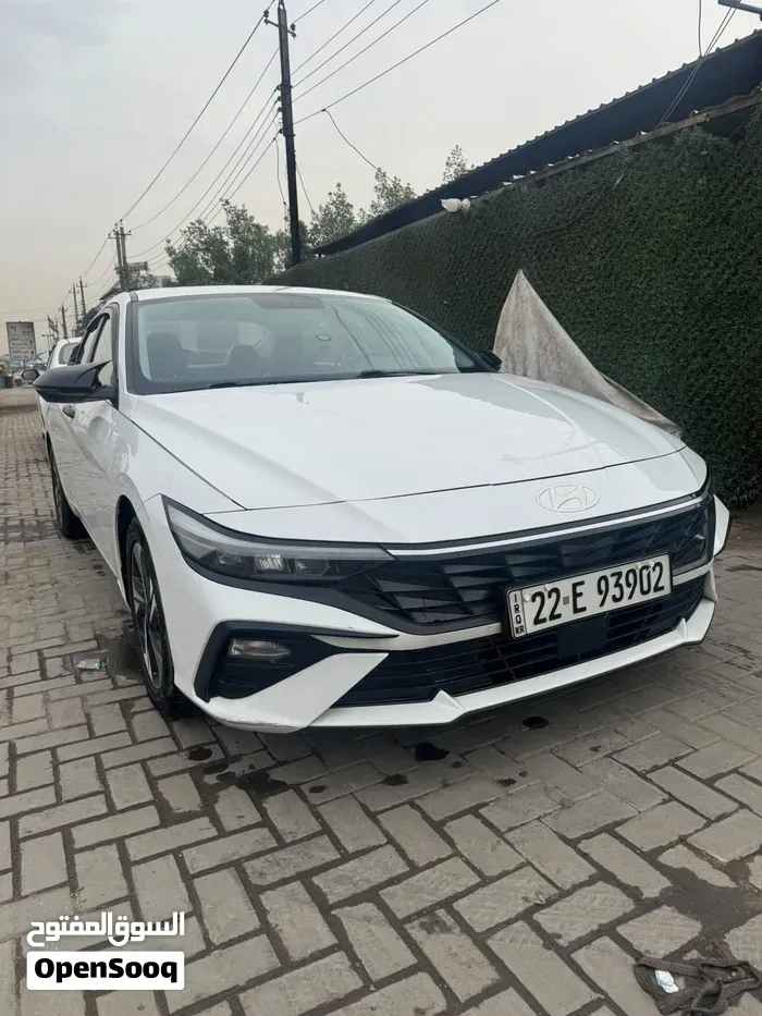 Hyundai Elantra 2024 photo 3