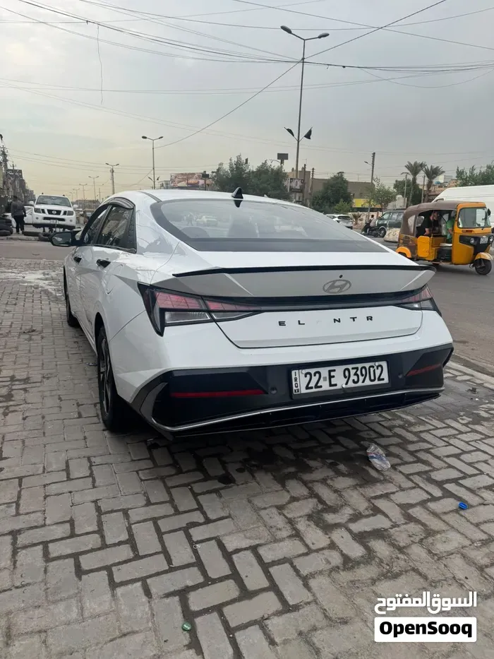 Hyundai Elantra 2024 photo 4