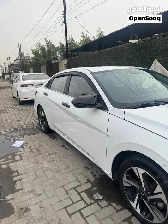 Hyundai Elantra 2024 photo 2