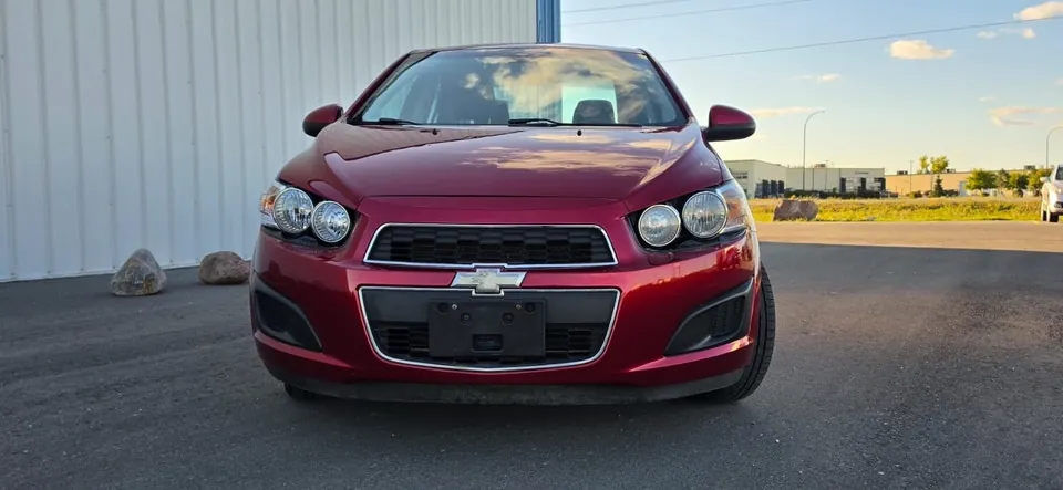 Chevrolet Sonic 2013 photo 2