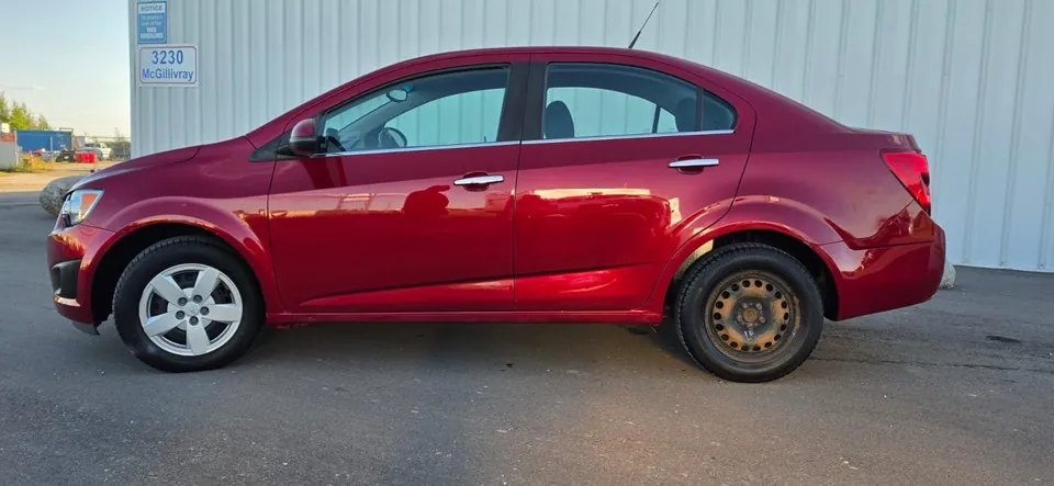 Chevrolet Sonic 2013 photo 4