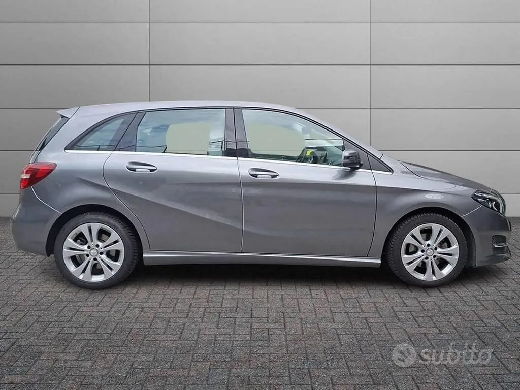 Mercedes-Benz C-Class 2017 photo 3