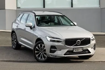 Volvo Xc60 2023 photo 2