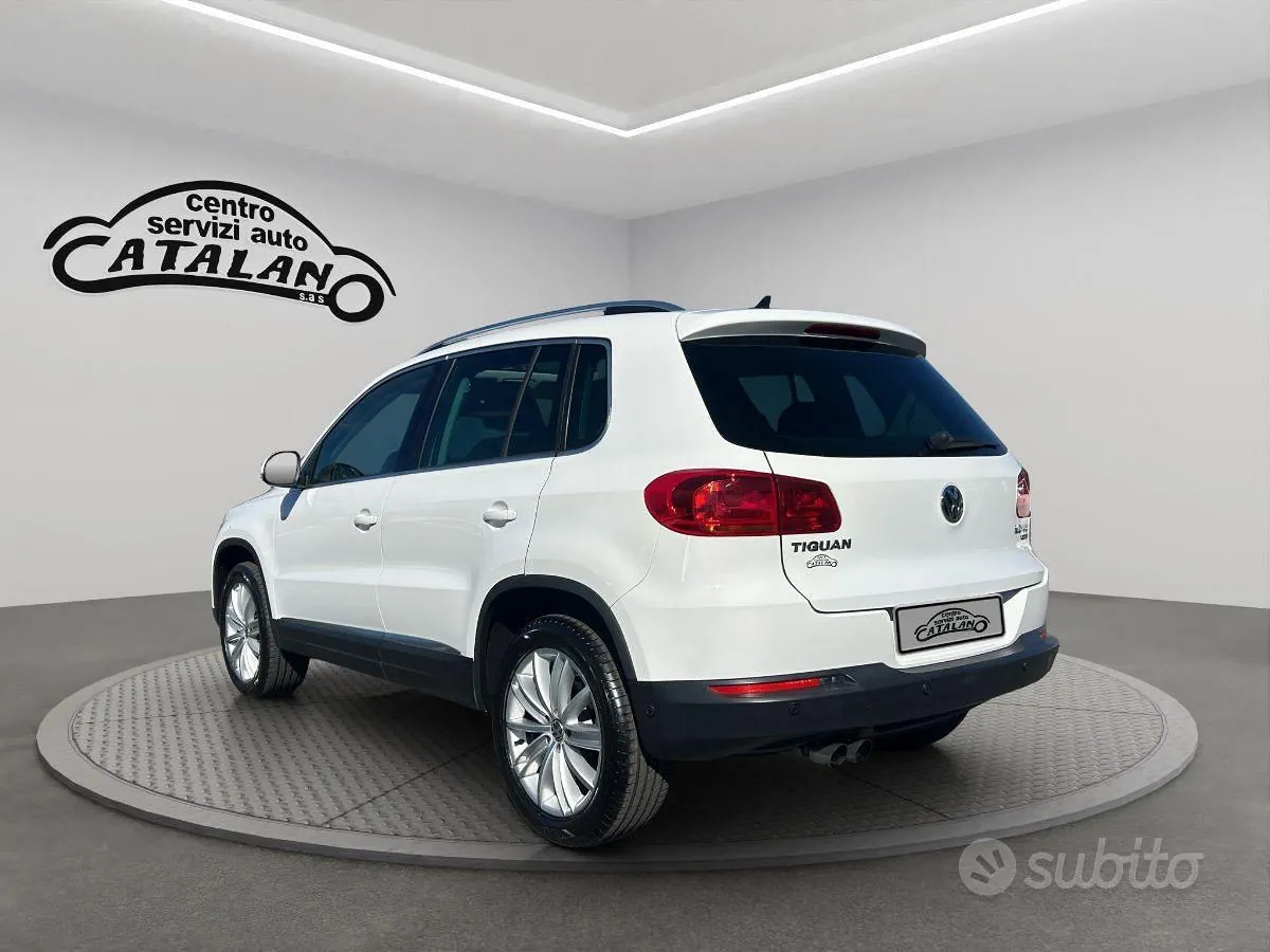 Volkswagen Tiguan 2012 photo 3
