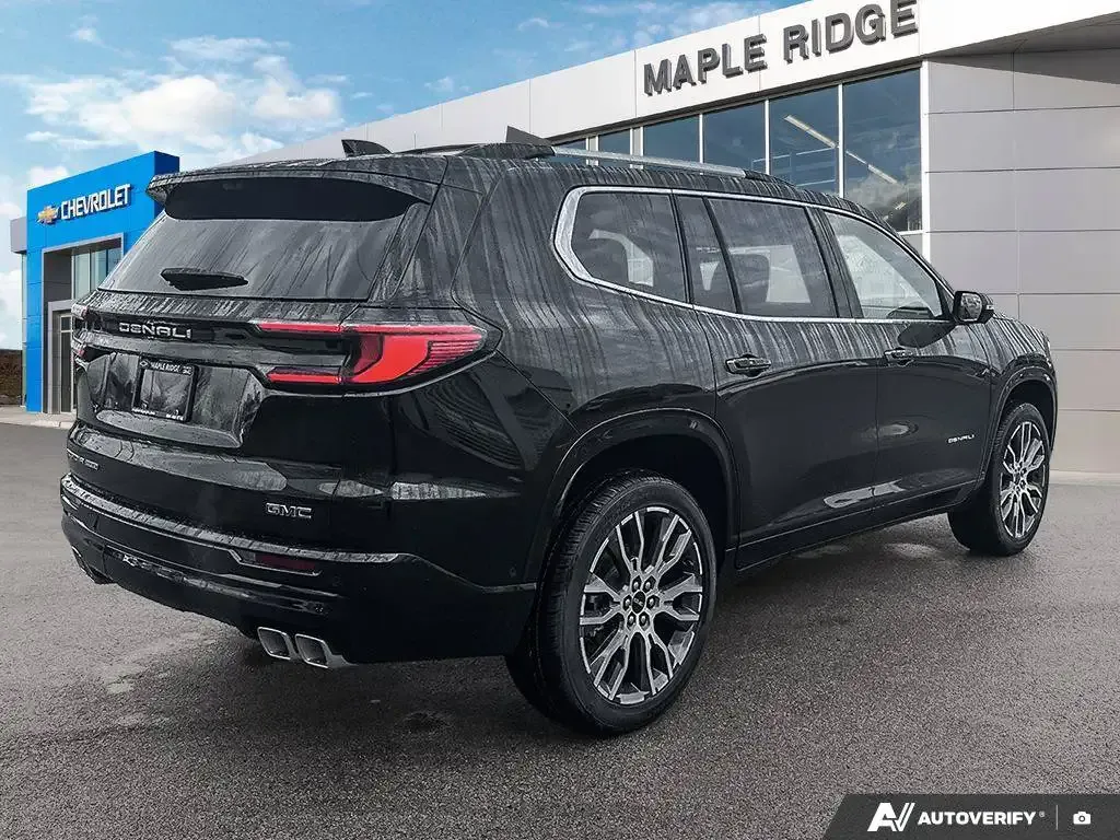 GMC Acadia 2026 photo 5