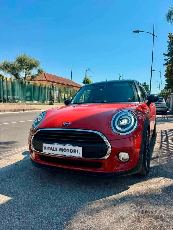 Mini Cooper One 2018 photo 4