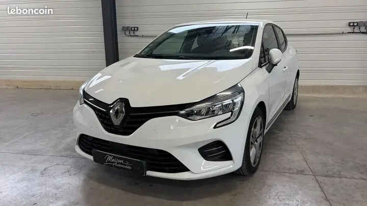 Renault Clio 2019 photo 2