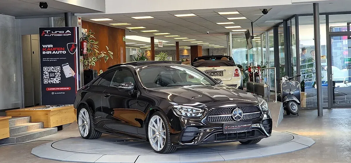 Mercedes-Benz E-Class 2023 photo 3