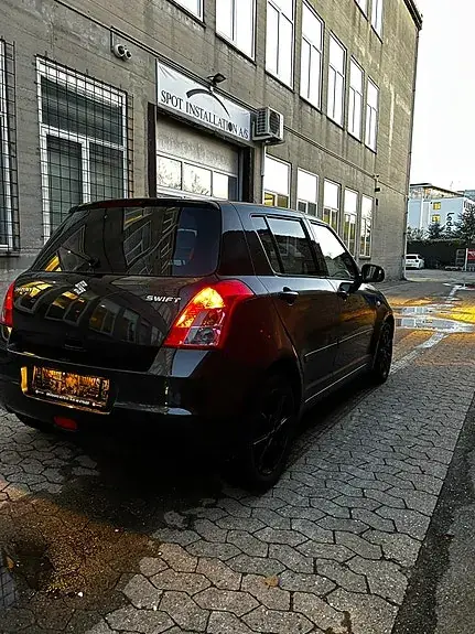 Suzuki Swift 2009 photo 4