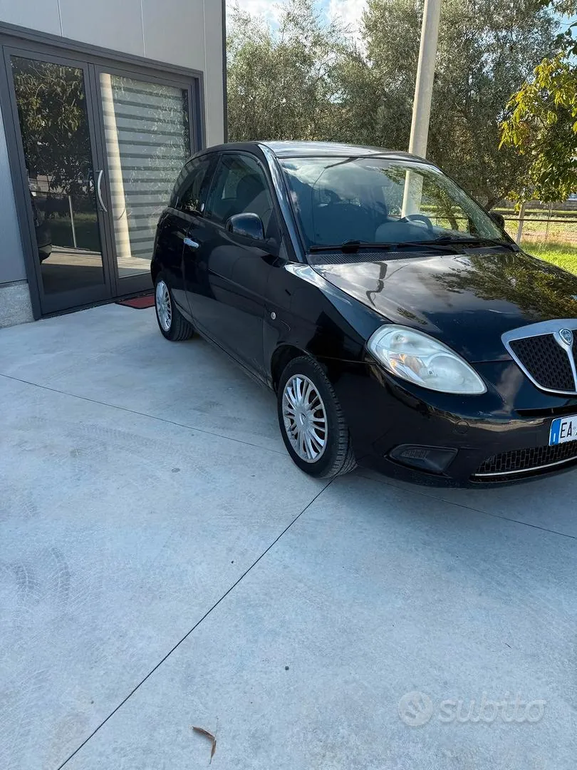 Lancia Ypsilon 2010 photo 3