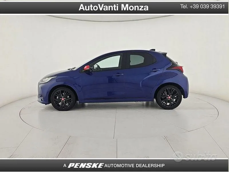 Toyota Yaris 2022 photo 2