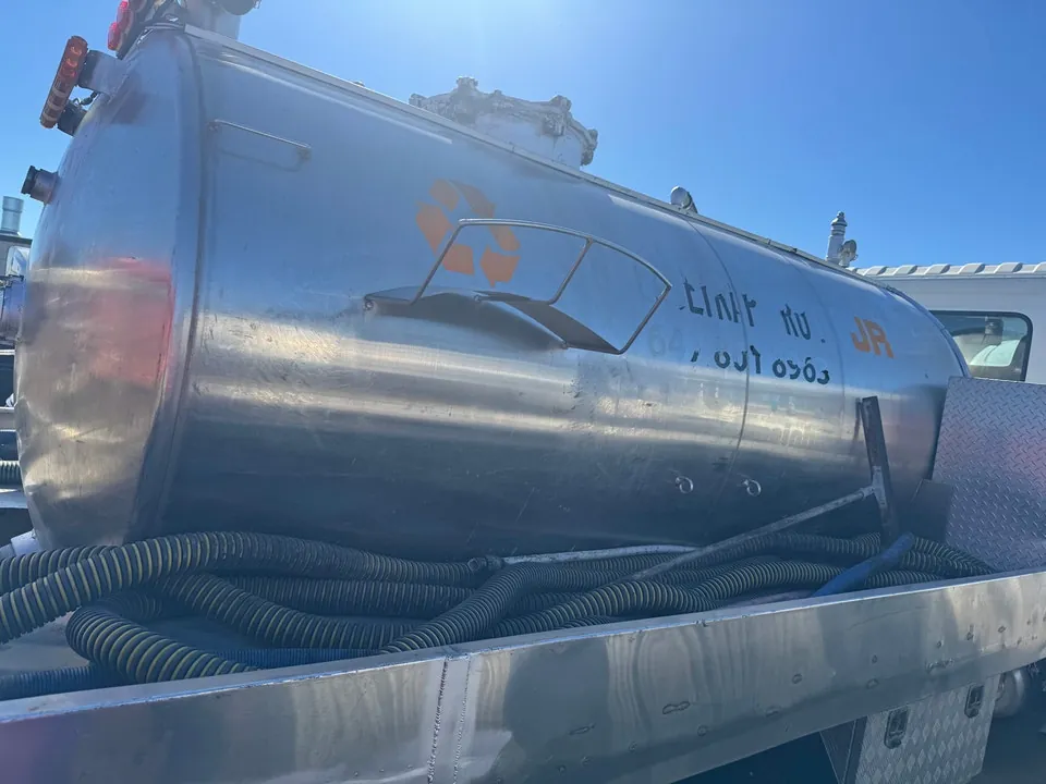 Hino Vacuum Truck 2014 photo 4