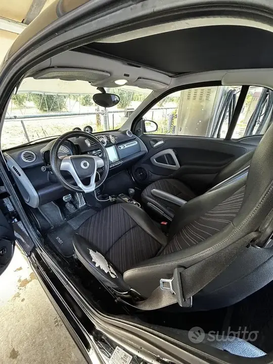 Smart Fortwo 2012 photo 4